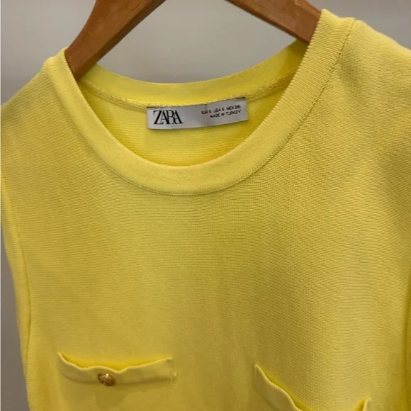 Zara yellow pleated dress - Picture 3 of 4